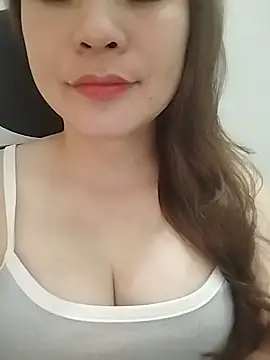 Cogai-nhutnhat Chat XXX in diretta