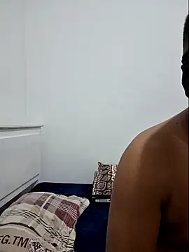 shani_taniya: διαδικτυακό σόου στην κάμερα