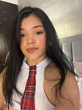 EmmaBlossom Adlı Modelin Canlı XXX Sohbeti