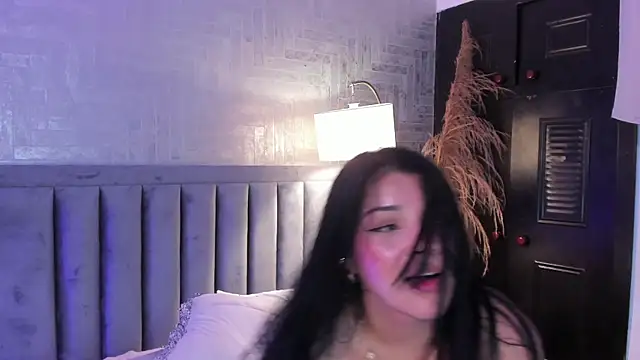 Chat +18 de EmmaBlossom ao vivo