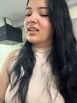 EmmaBlossom 现场XXX聊天