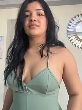 EmmaBlossomのライブXXXチャット