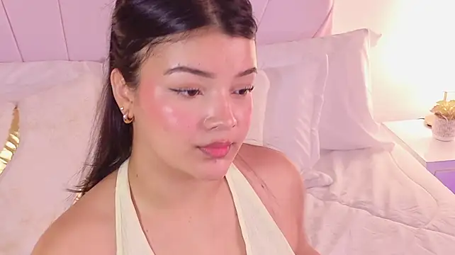 EmmaBlossom Adlı Modelin Canlı XXX Sohbeti
