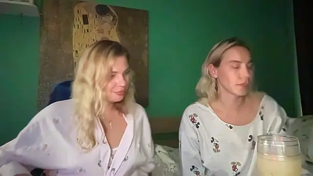 Moniraya webcam show