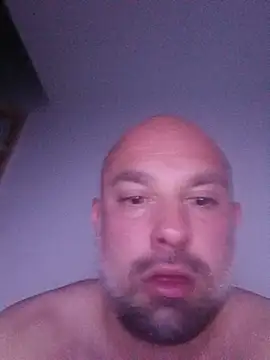 Show modela CristalDad na web-kameri