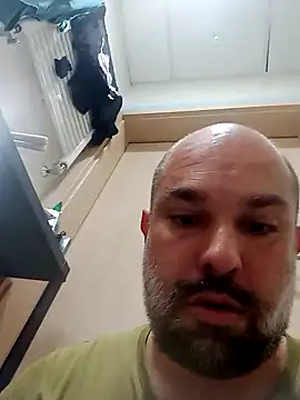 Show modela CristalDad na web-kameri