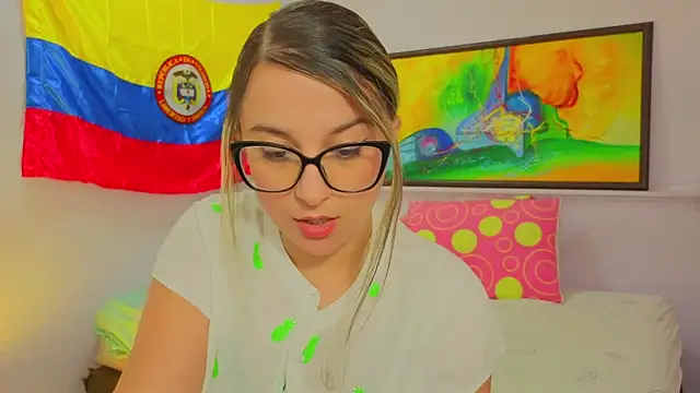 katiaa_lovv's Live Chat Room