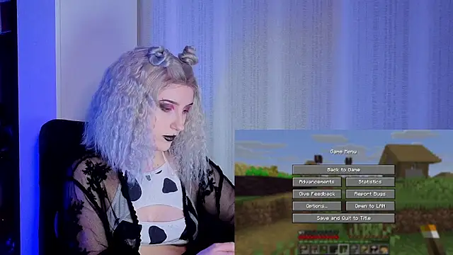 Pokazy przed kamerką – violet-siren-x