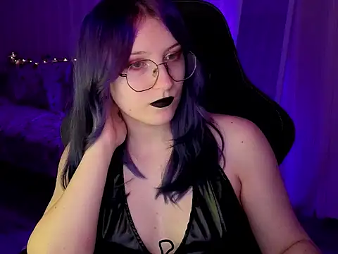violet-siren-x's Webcam Show