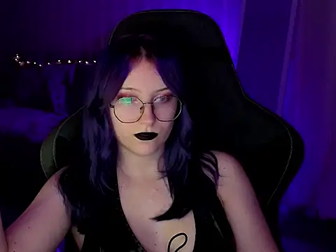 violet-siren-x's Webcam Show