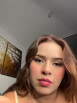 Show modela itsdanividarte na web-kameri