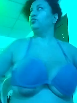 MEYBELLATINA – webcam-show