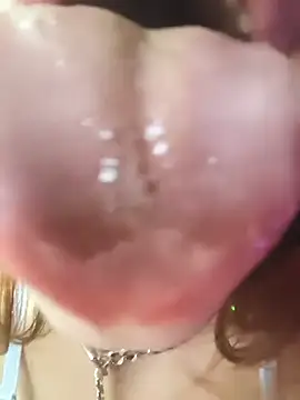 צ'אט XXX בשידור חי של belliginger