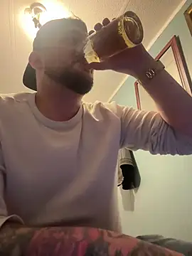 Show modela latenightguy na web-kameri