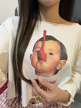 Quynhbabysexy Show Webcam