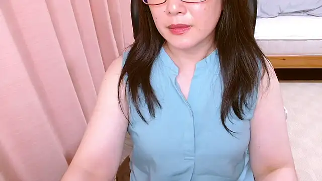 xxoLENAoxx live XXX chat