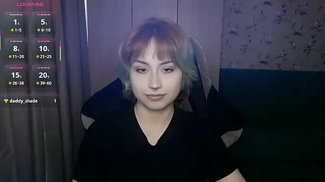 LeisaHopperstad Show in webcam
