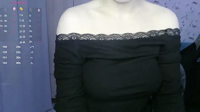 LeisaHopperstad Show in webcam