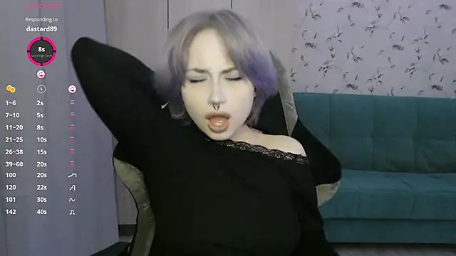 LeisaHopperstad 网络视讯表演