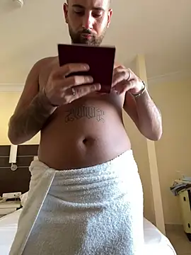 Show modela juan03065 na web-kameri