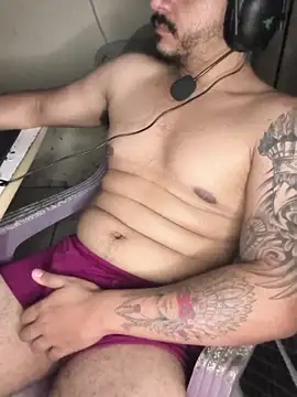 Show de gtzmoreno na webcam