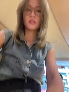 sharony_x 在線直播表演