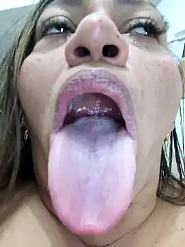 violetpolo's Webcam Show