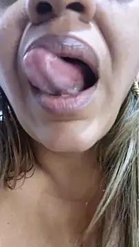 violetpolo's Webcam Show