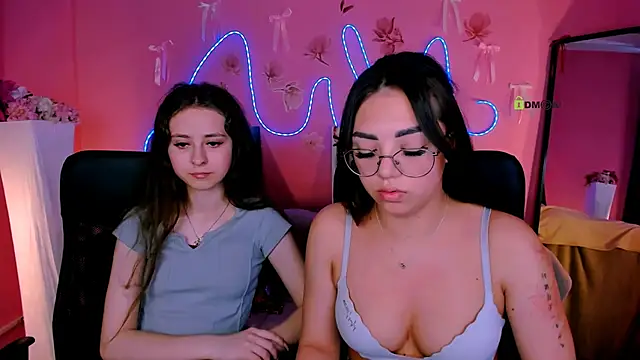 rebecca_smile Chat XXX live