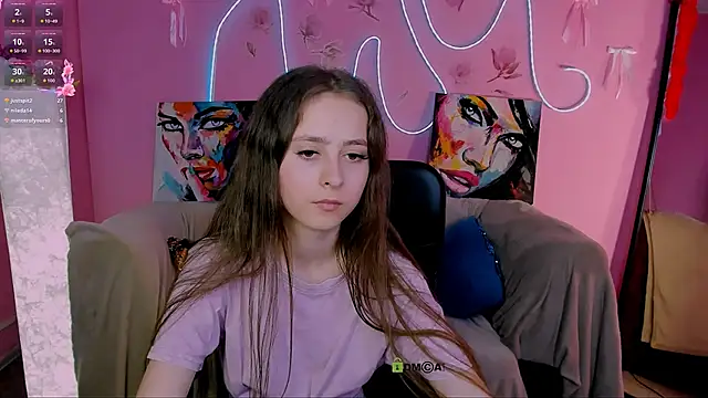 rebecca_smile Adlı Modelin Canlı XXX Sohbeti