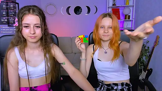 rebecca_smile élő XXX-chatje