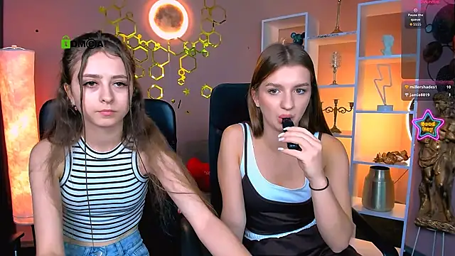 rebecca_smile Chat XXX live