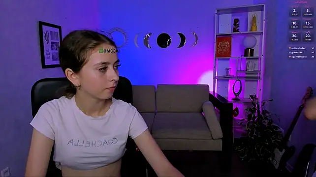 rebecca_smile Show in webcam