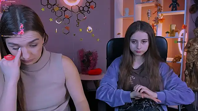 rebecca_smile: απευθείας συνομιλία ΧΧΧ