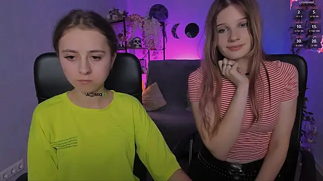 הופעת וובקאם של rebecca_smile