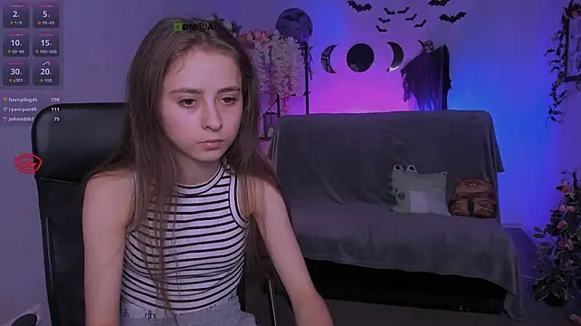 Pokazy przed kamerką – rebecca_smile