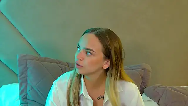 AnitaVenture's Live XXX Chat