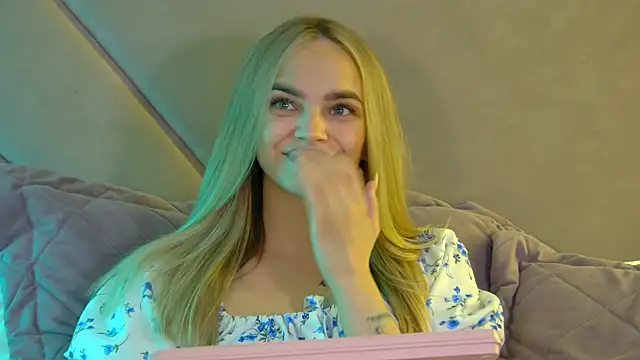 צ'אט XXX בשידור חי של AnitaVenture