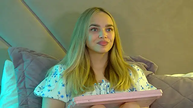 Chat +18 de AnitaVenture ao vivo