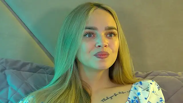 AnitaVenture's Webcam Show
