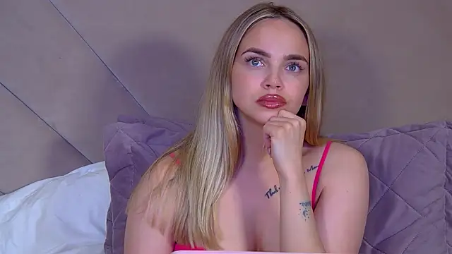 AnitaVenture Show in webcam