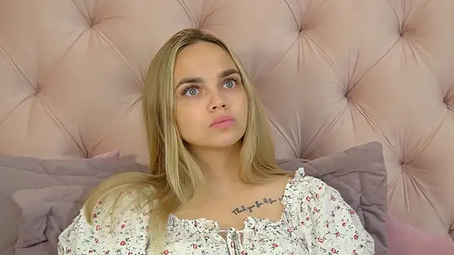 AnitaVenture's Webcam Show