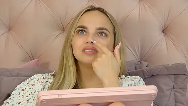 AnitaVenture's Live XXX Chat