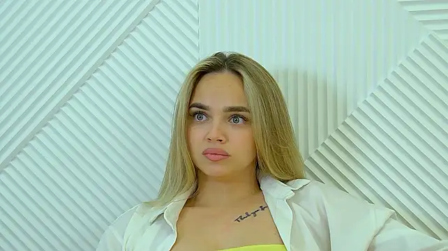 AnitaVenture Chat XXX in diretta