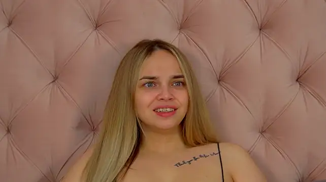 AnitaVenture's Live XXX Chat