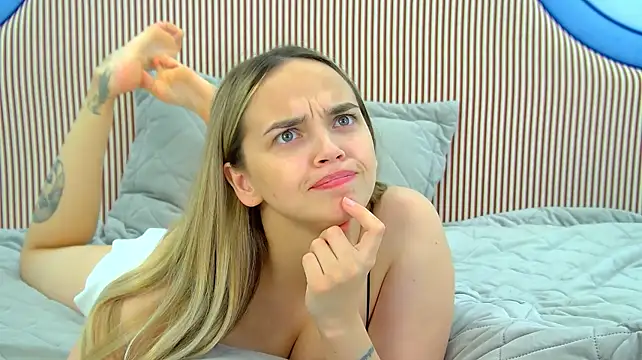 AnitaVenture Шоу с уебкамера