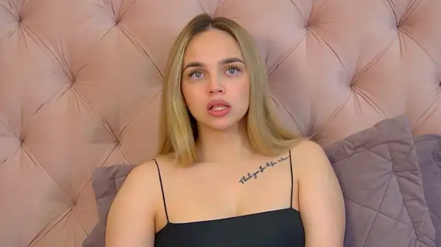 AnitaVenture Chat XXX live