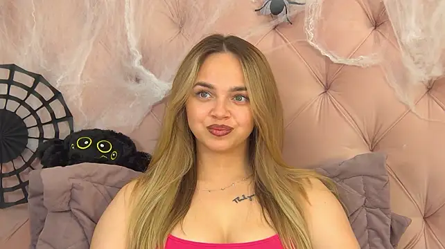 Show modela AnitaVenture na web-kameri