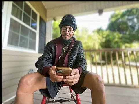 ThrowedWorldWide 在線直播表演