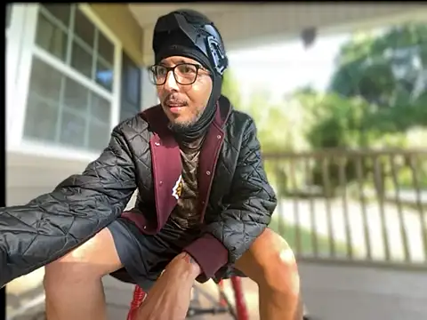 ThrowedWorldWide Show in webcam